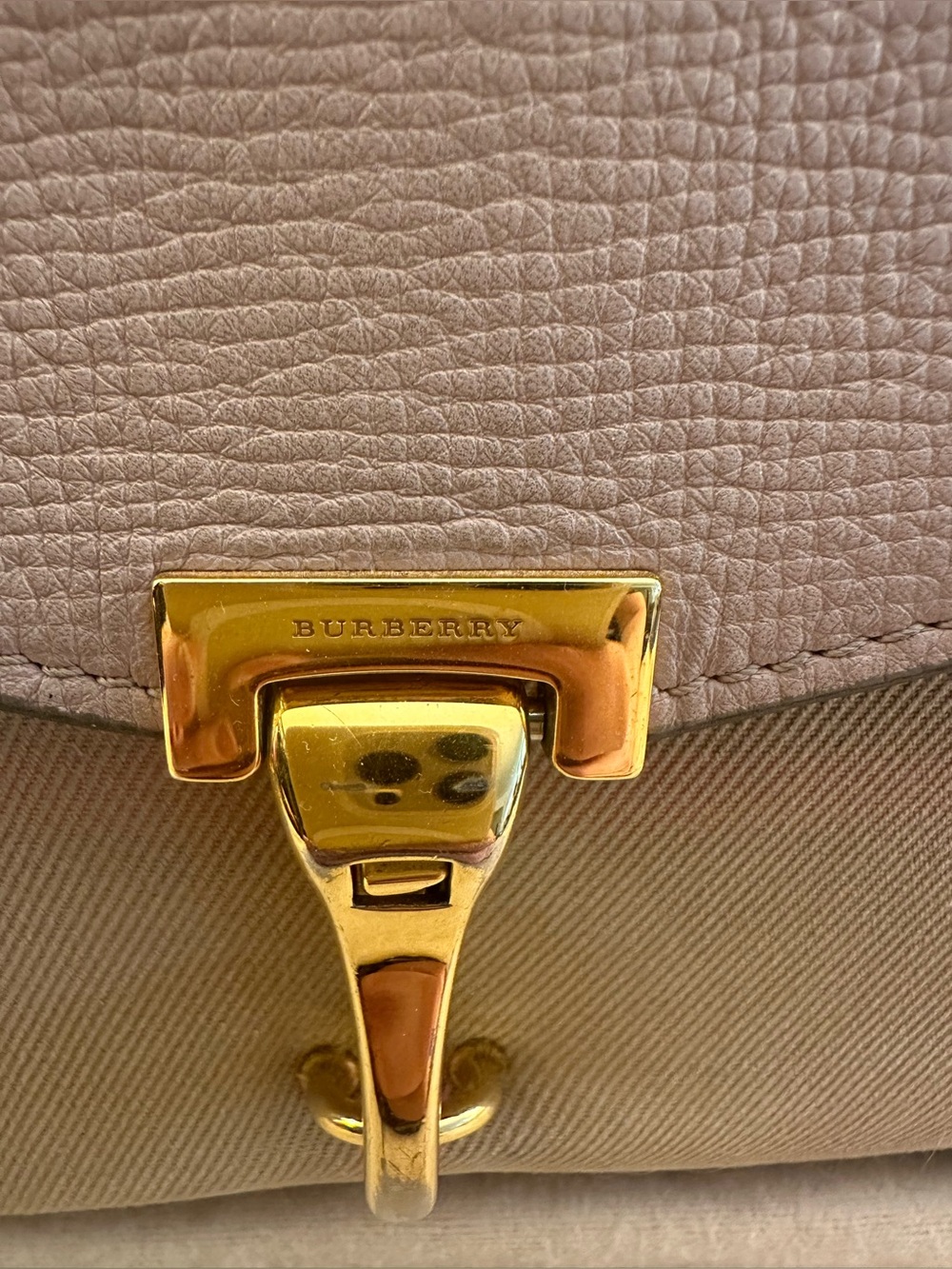 Burberry Derby Calfskin House Check Small Macken Crossbody Bag Pale Orchid - Picture 11 of 15